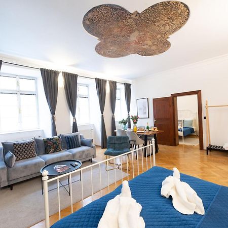 Best Price & Location - Historic Square Residency Prag Exteriör bild