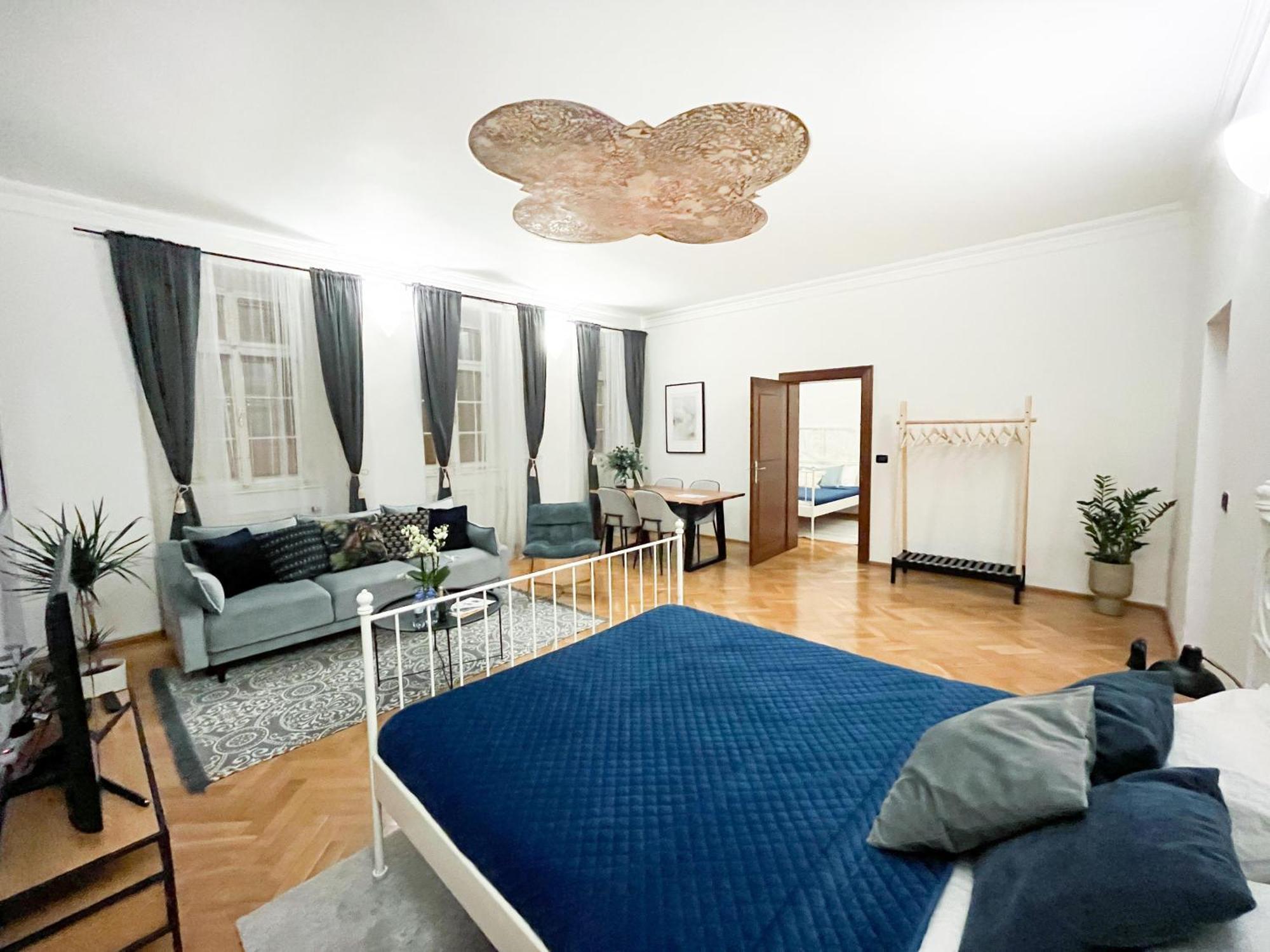 Best Price & Location - Historic Square Residency Prag Exteriör bild