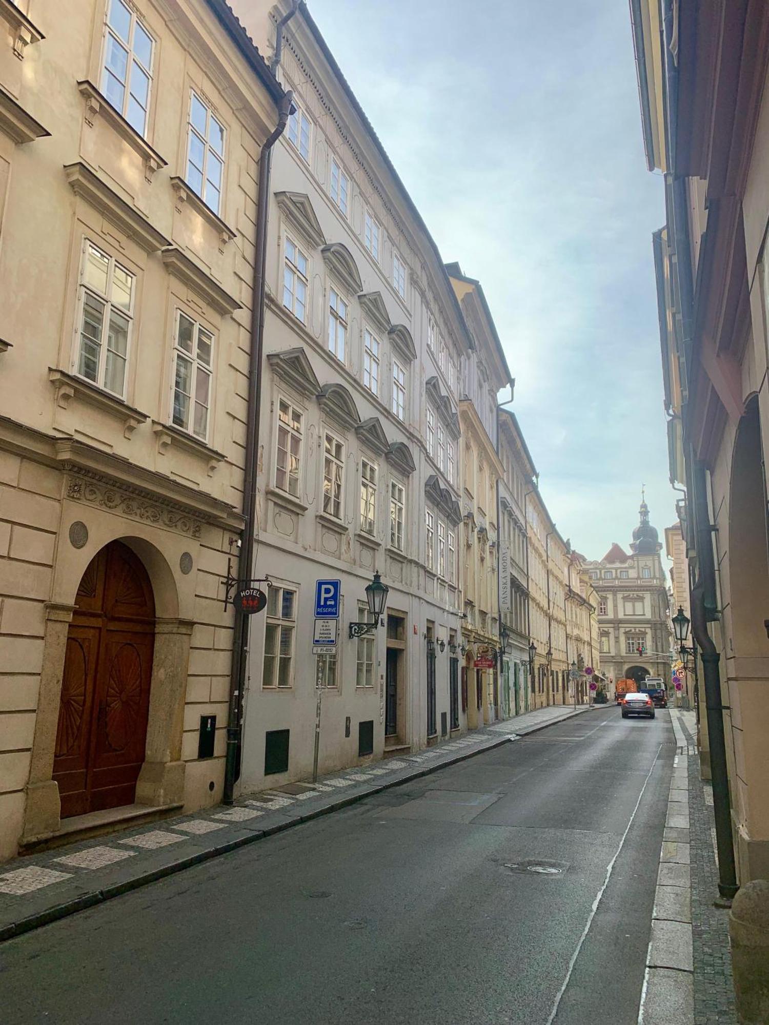 Best Price & Location - Historic Square Residency Prag Exteriör bild